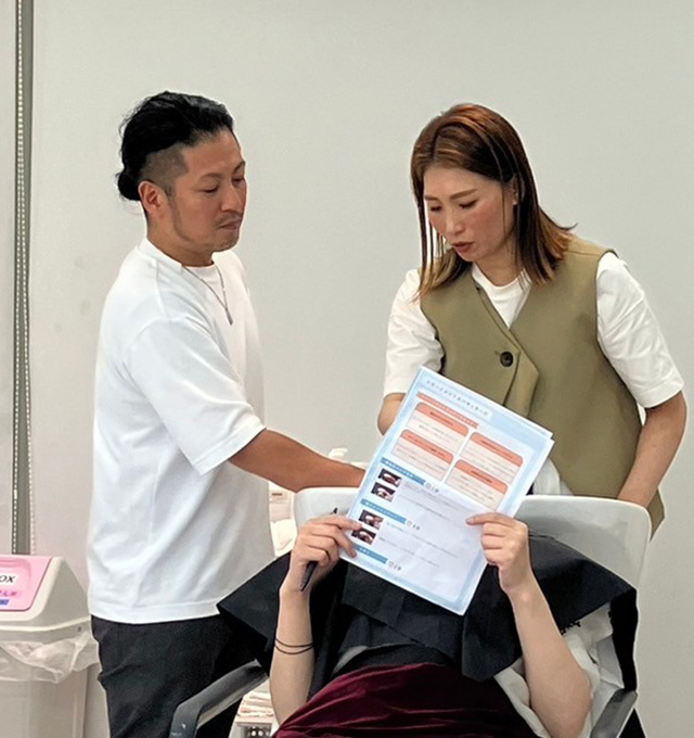 INFINITY 尼崎 ヘッドスパ講師活動 写真