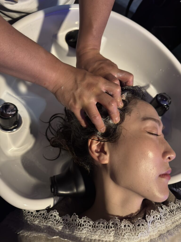 尼崎INFINITYのAiry Spaでこめかみ周りと側頭部をケアするヘッドスパ実例