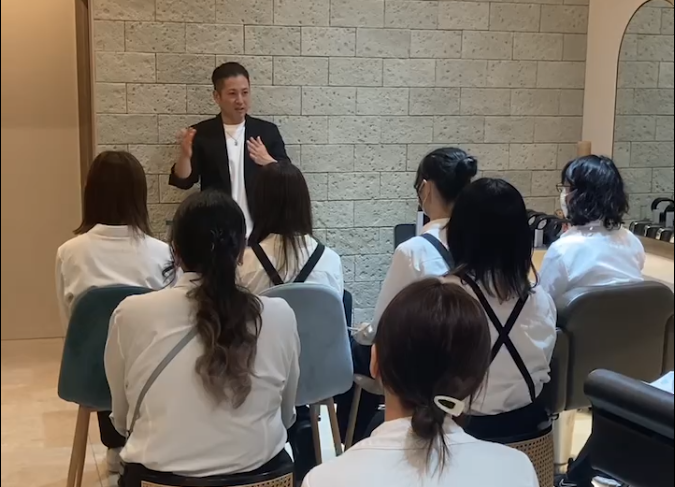 ヘッドスパ　臨店講習様子