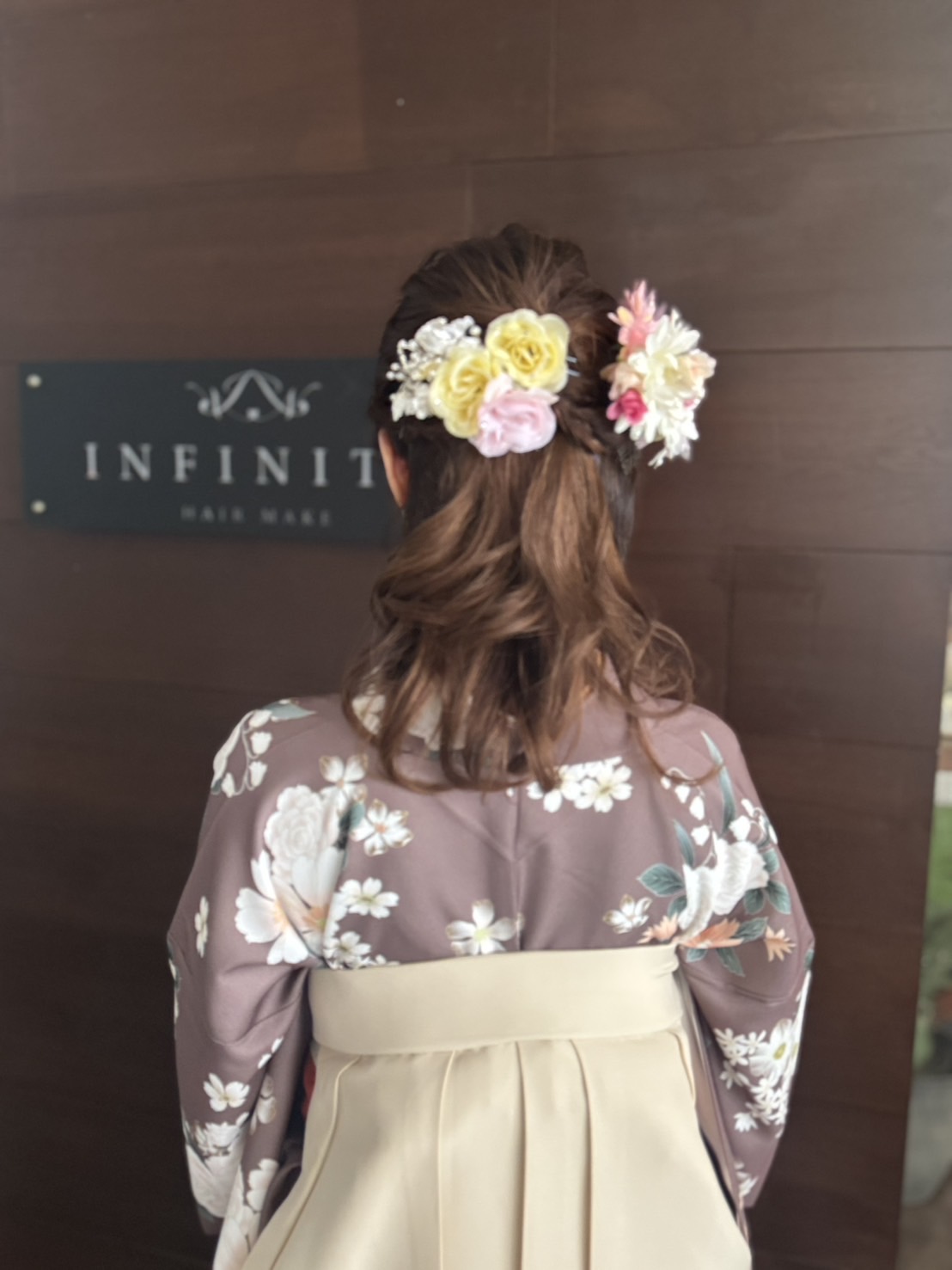 卒業式のヘアセット・袴着付け|華やかな袴スタイルで特別な一日を専門 卒業式のヘアセット・袴着付け|華やかな袴スタイルで特別な一日を専門
