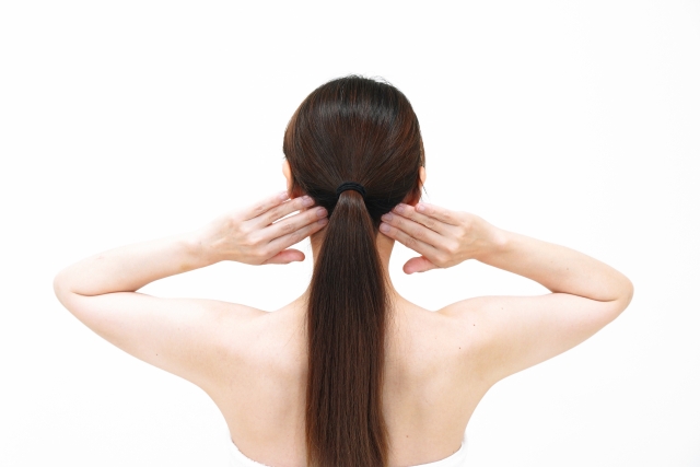 頭のツボを押すと痛いときに良い刺激と避けるべき痛みを解説するAiry Spa