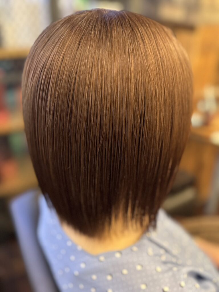 縮毛矯正せず自然なまとまりとツヤが出たミラジェリィ質感コントロール施術解説