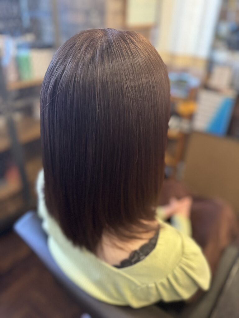 ミラジェリィ縮毛矯正後の自然なストレートヘア