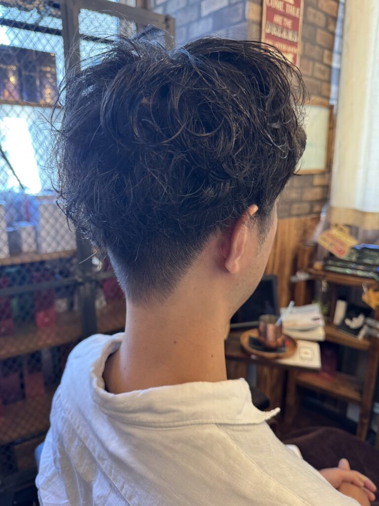 尼崎でメンズカット・メンズパーマ|ロングヘアから大胆イメチェンしたツーブロックボブ実例