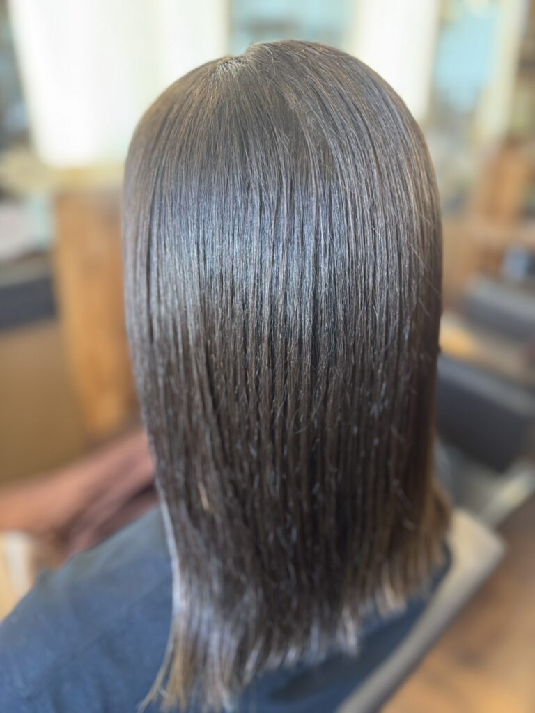 ミルボン新カラー プレトワ ブルーアッシュ実例｜オレンジみを抑える透明感ヘアカラー